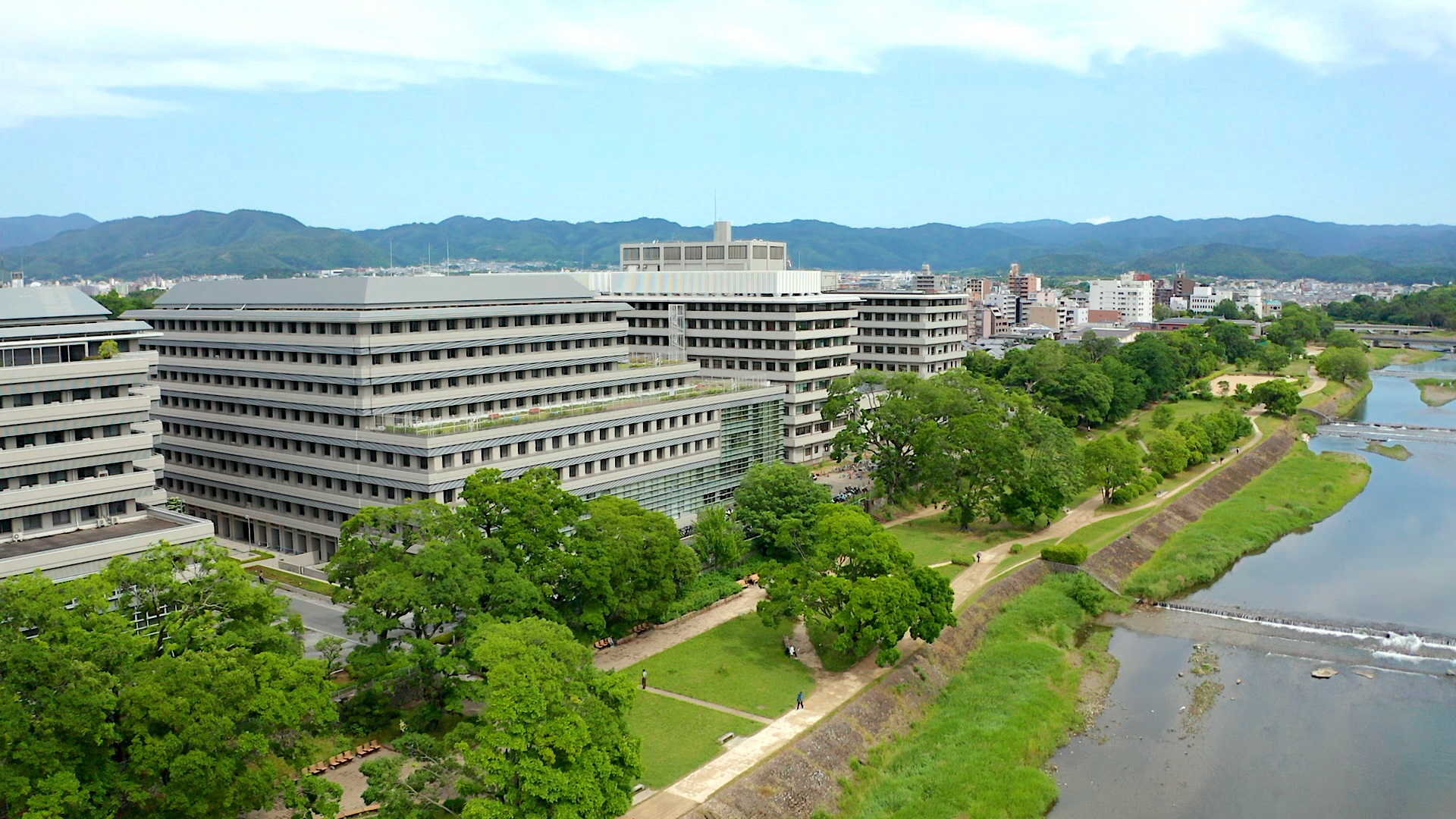 京都府公立大学法人　京都府立医科大学附属病院